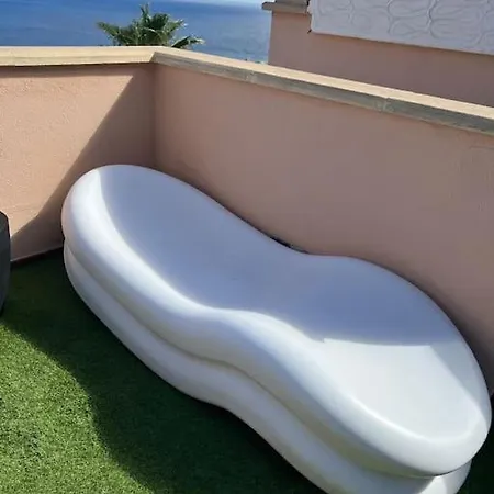 De Lujo Con Piscina Y Vistas Al Mar